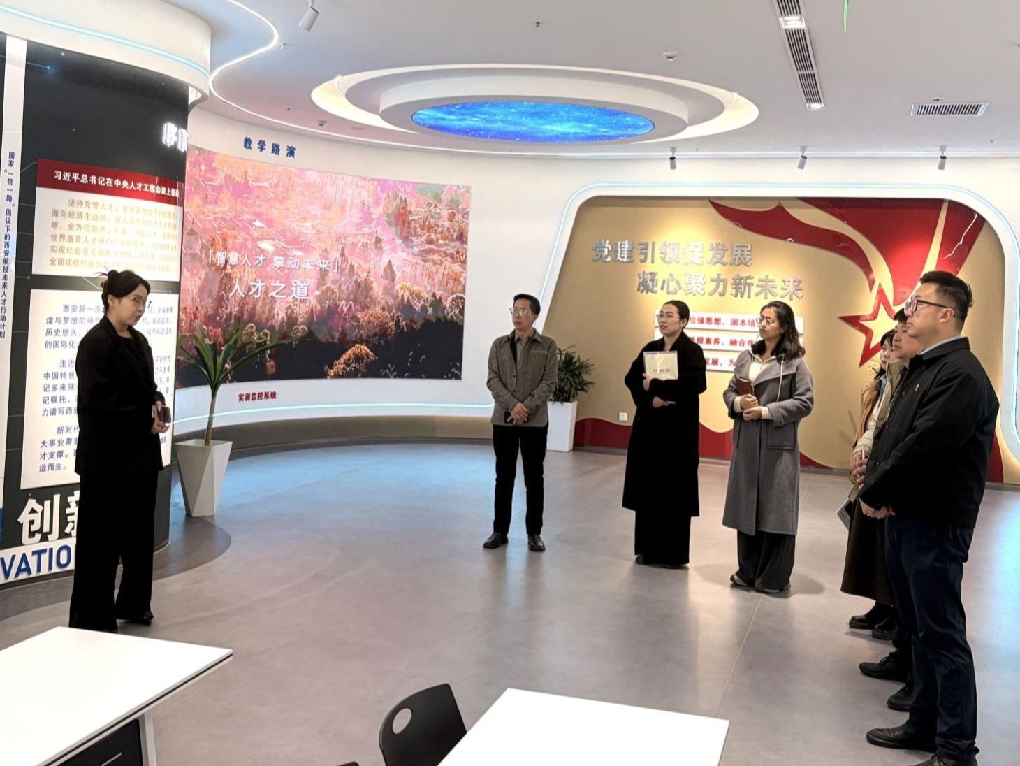 访企拓岗聚合力 产教融合促就业——英国上市公司官网365赴西安开展校企对接专项行动